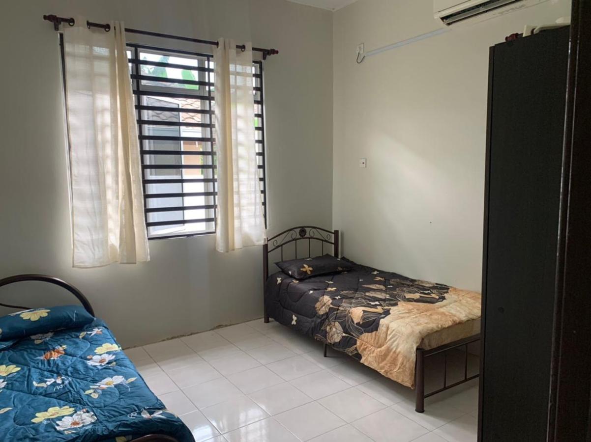 Homestay Maryam Lumut Extérieur photo